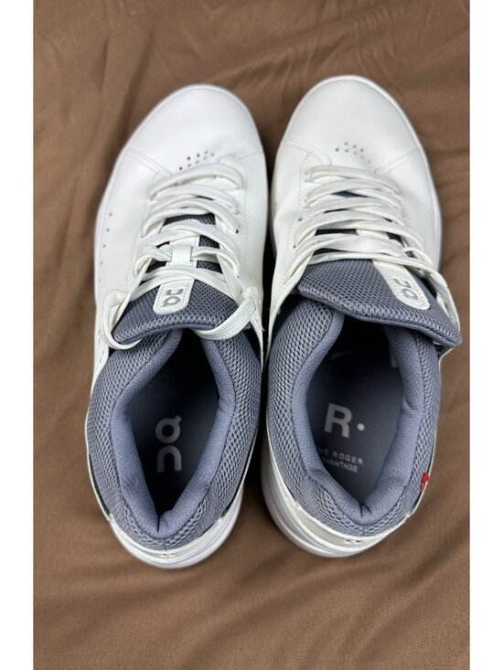 On Running THE ROGER Advantage Sneakers White Gray Grey Men\'s Shoes Size 8.5 M main image 11